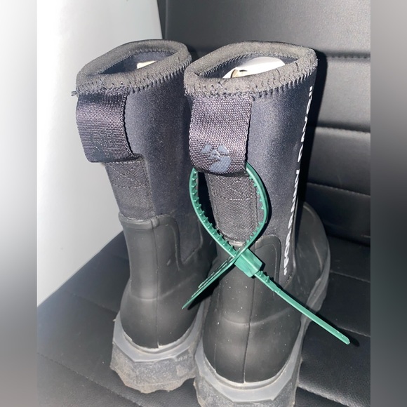 Off white Sponge Rubber Rainboot - Picture 7 of 7